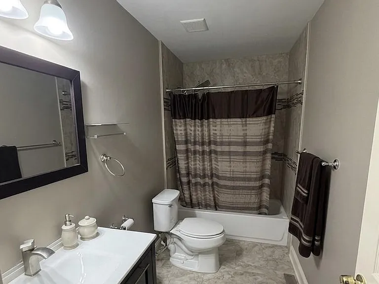34 Hopkins Ln — Photo 8