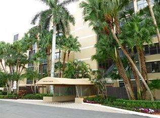 ¤country Club Apts At Bon, Fort Lauderdale, FL 33326