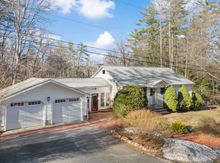 3 Timberlane Dr, Bedford, NH 03110