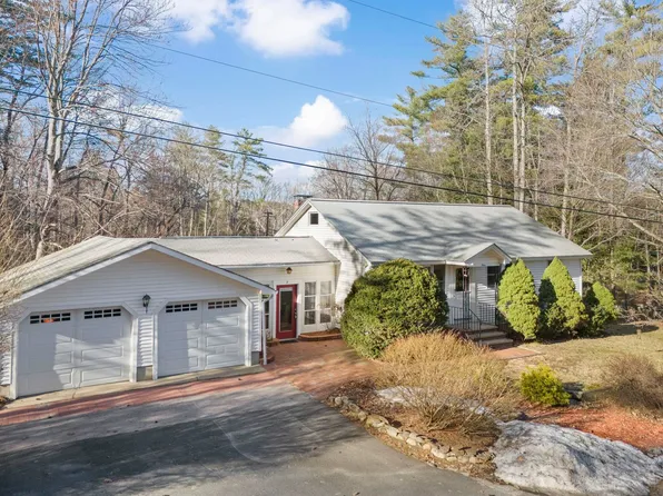 3 Timberlane Drive, Bedford, NH 03110