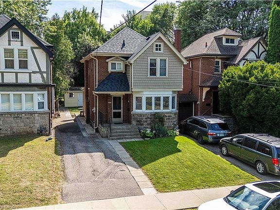 5th image of 1257 King St W