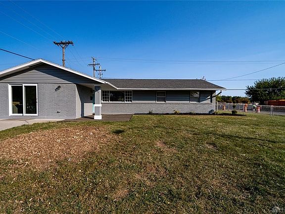 2nd image of 5045 Chesham Dr