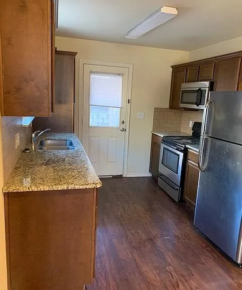714 Parkplace Rdg — Photo 5