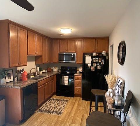 5th image of 7933 Provincetown Dr