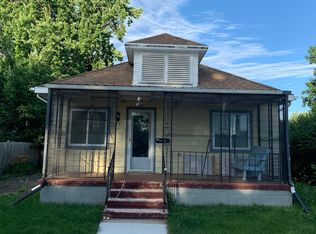 212 S Chicago Ave, Madison, SD 57042