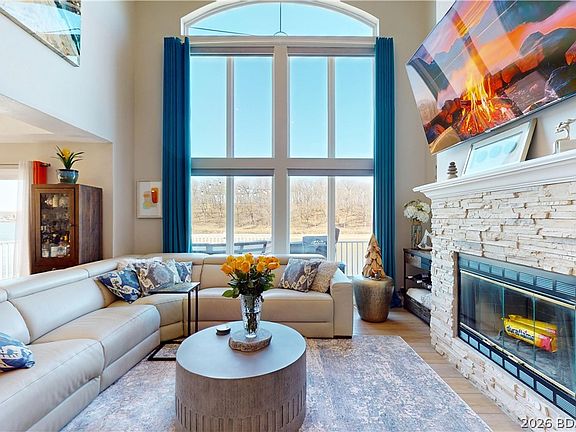 2nd image of 275 Cimmaron Bay Cir
