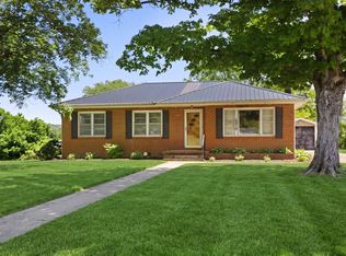 6819 S Main St, Lobelville, TN 37097