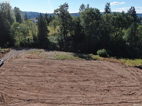 5th image of 204 Alpenridge Rd