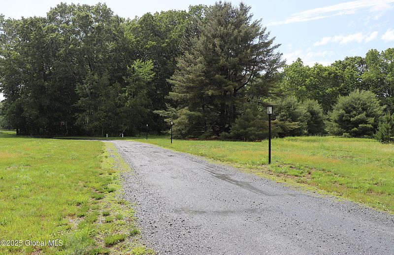 4th image of 398 Vischer Ferry Road