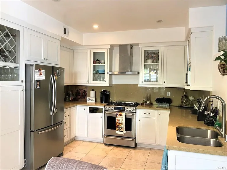 971 S Flintridge Way — Photo 6