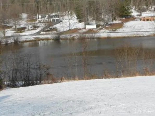 76 Oakwood Dr, Arrington, VA 22922