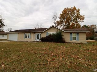 1712 Seifert Dr, Poplar Bluff, MO 63901
