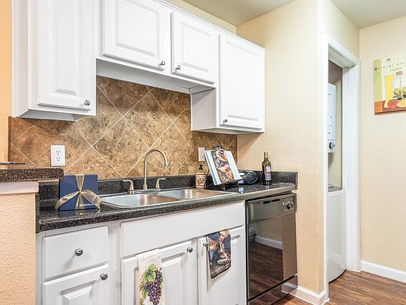 4th image of 14501 Empanada Dr APT 1809