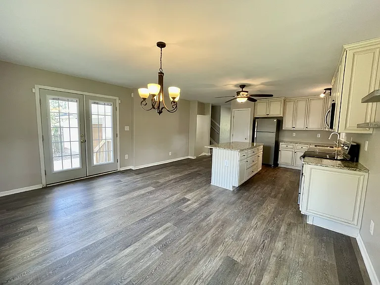 5651 Dodge Dr — Photo 14