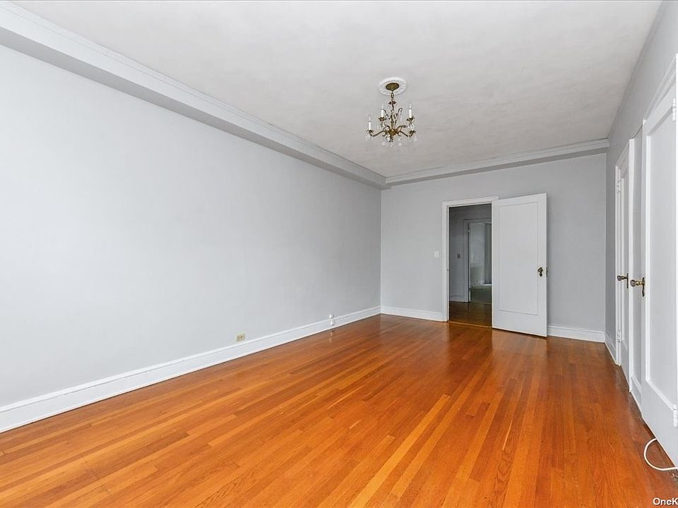 Wychwood Apartments Great Neck, NY Zillow