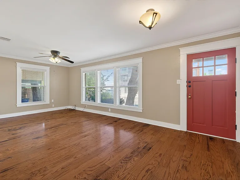 735 Cherico St — Photo 5