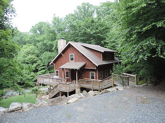 2nd image of 442 W Point Dr