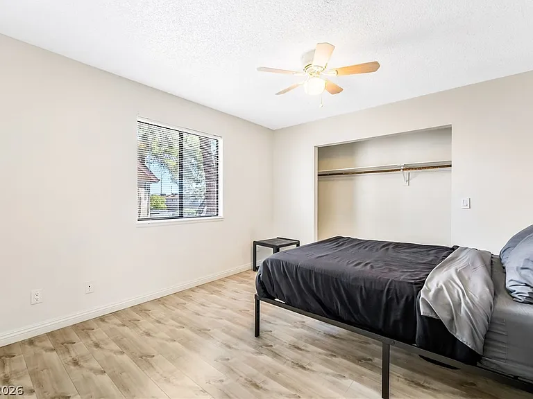 5576 W Rochelle Ave #43C — Photo 22