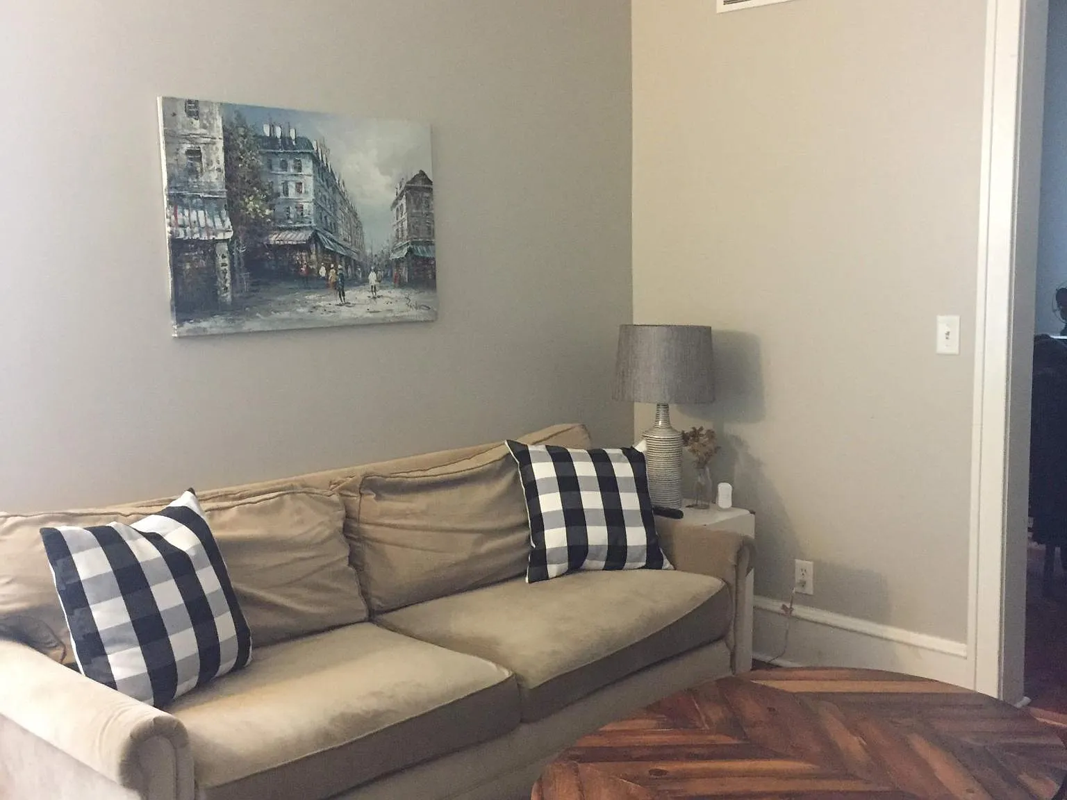 403 E Taylor Street — Photo 4
