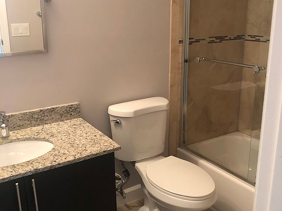 1st Floor Bathroom 