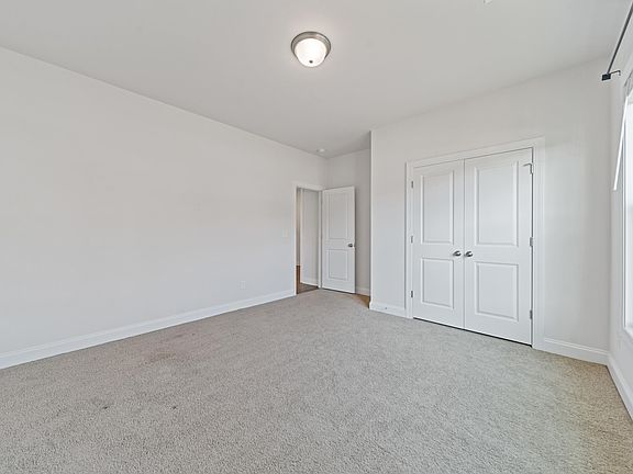4th image of 153 Bolter Ln