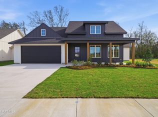 111 Stapleton Dr, Carencro, LA 70520