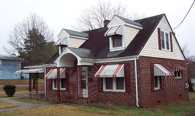 Beautiful Home Move in Ready
