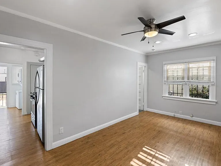 1453 W 37th Dr #1453 — Photo 5