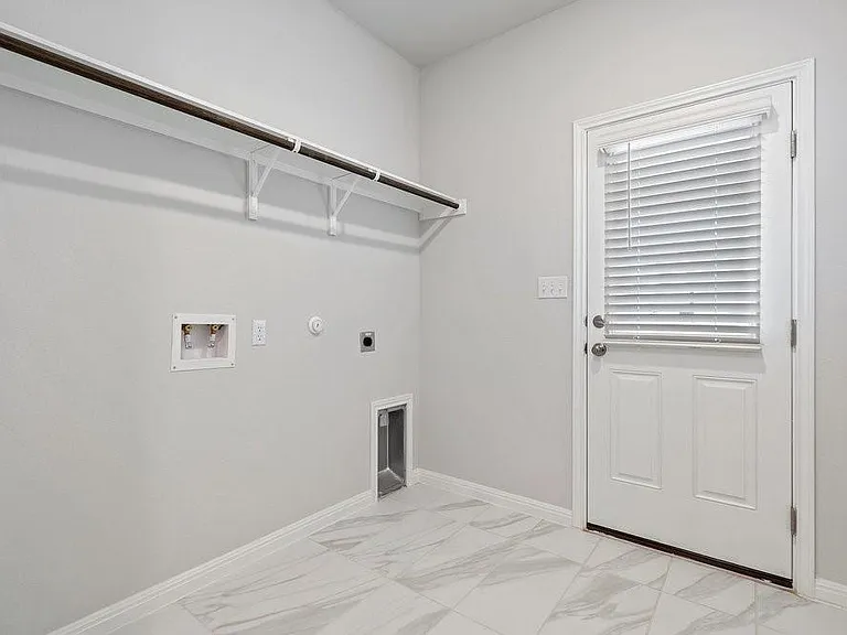 132 Condesa St — Photo 20