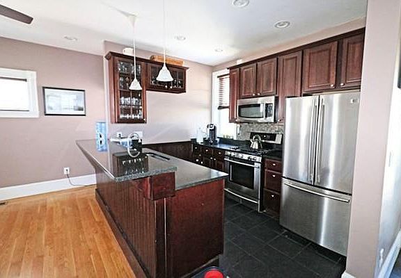 5th image of 316-318 Bowdoin St