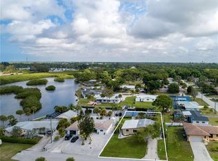 1495 Maryknoll Rd, Englewood, FL 34223