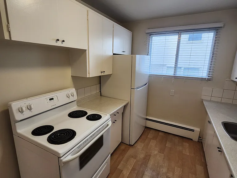 2424 14th St SW — Photo 34