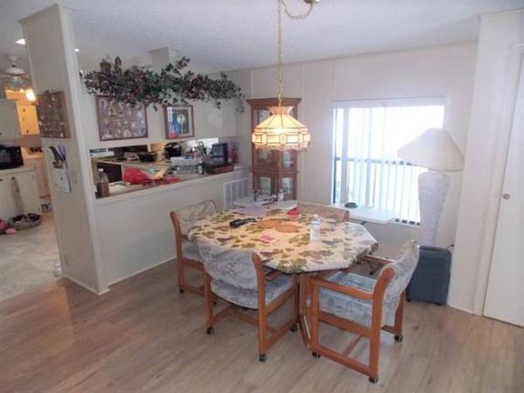 5th image of 4685 Blue Spruce Ave