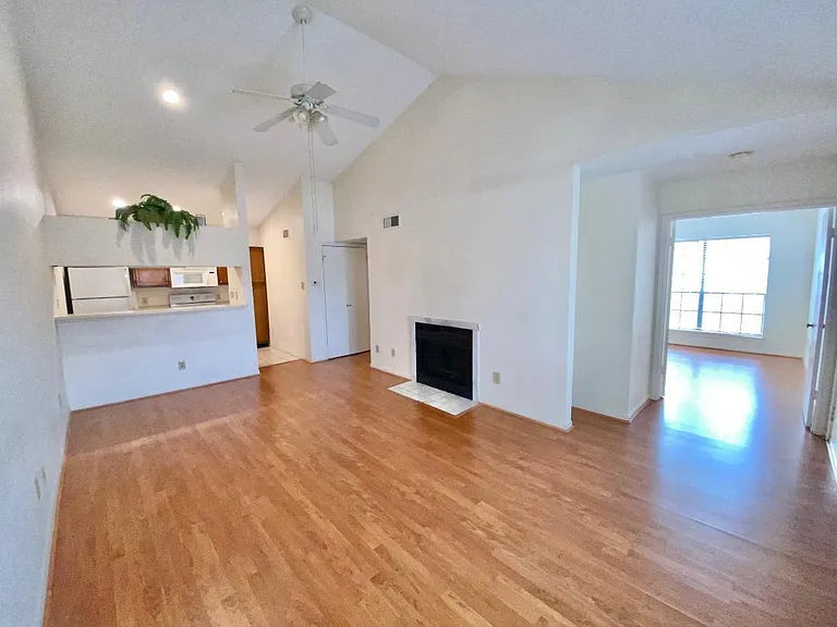 2121 El Paseo St #1604 — Photo 3