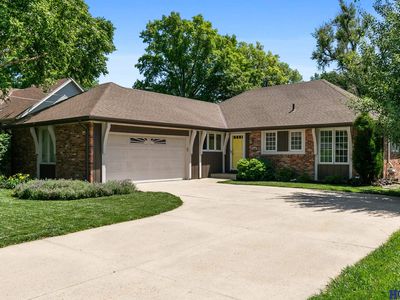 4220 S 30th St, Lincoln, NE, 68502
