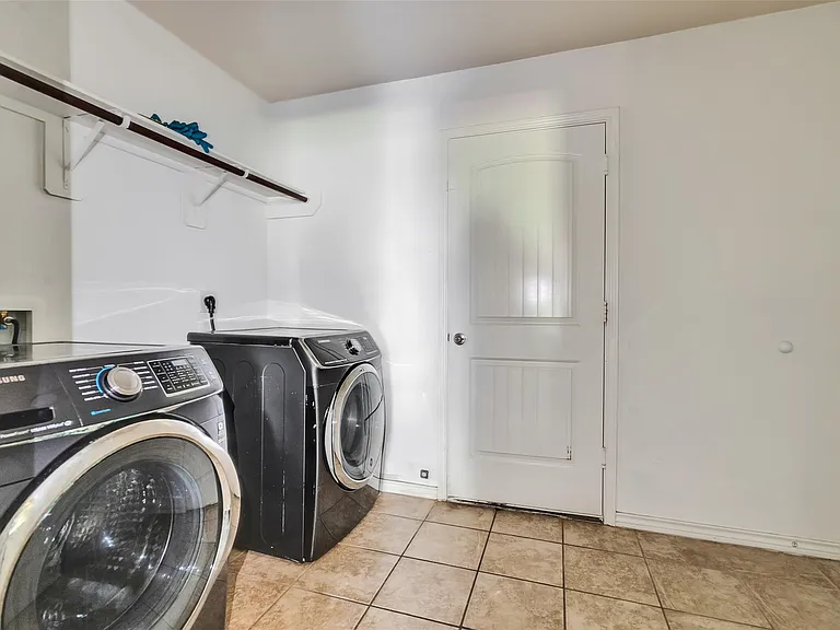 9203 Haverford Cove Ct — Photo 24