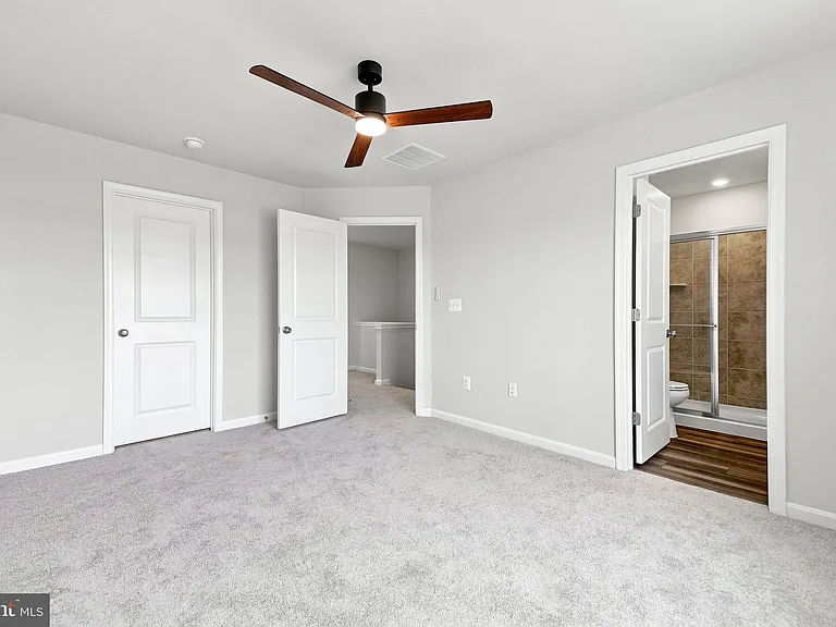 417 Seeback Dr — Photo 47