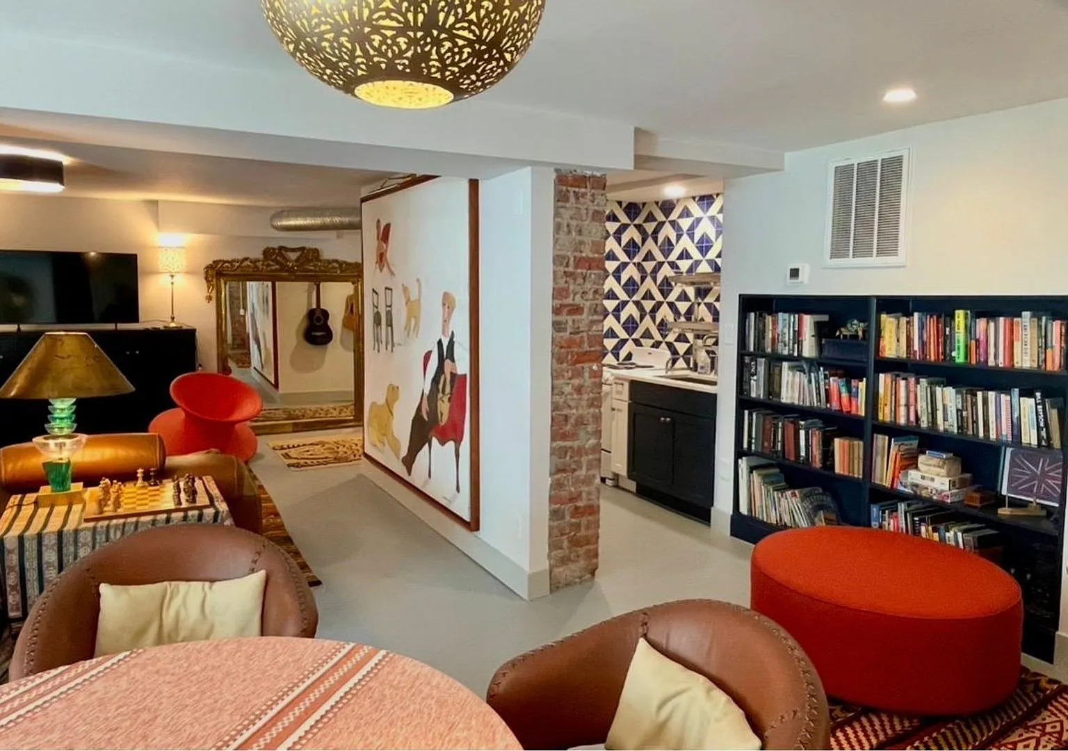 Fully-furnished 'casita' near Duke Park, available for monthly rental — Photo 1