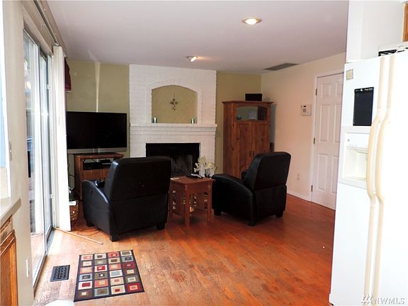 4th image of 17321 97th Avenue Ct E