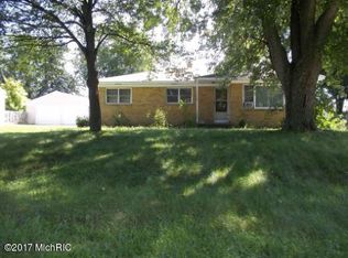 1104 Koster St, Jenison, MI 49428