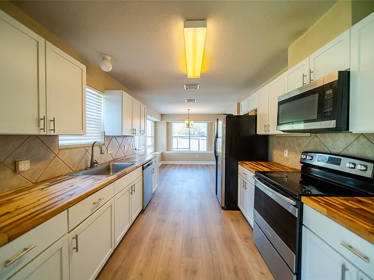 10723 Scenic Dr — Photo 6