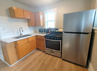 401 Brown St APT 2, Valparaiso, IN 46383