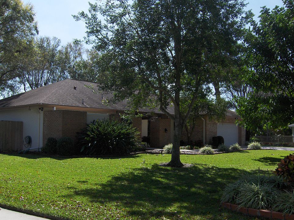 1st image of 1100 88th Ave N