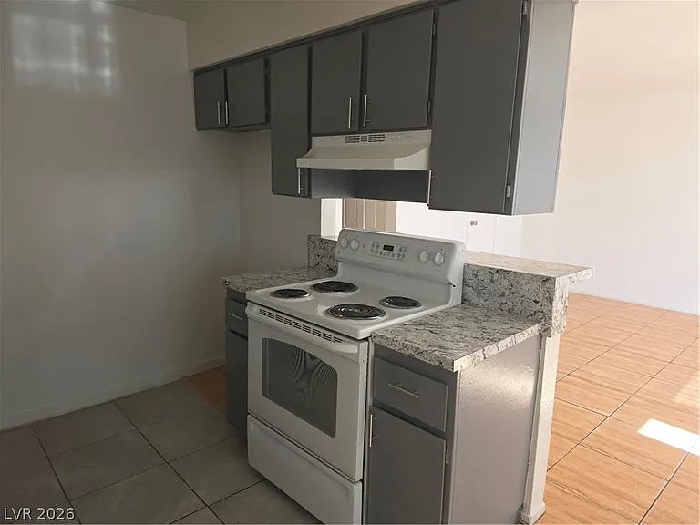 1809 Putnam Ave #0 — Photo 11
