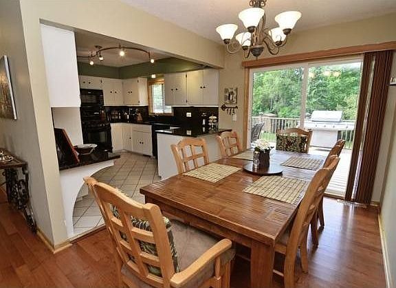 4th image of 1381 Floral Dr W