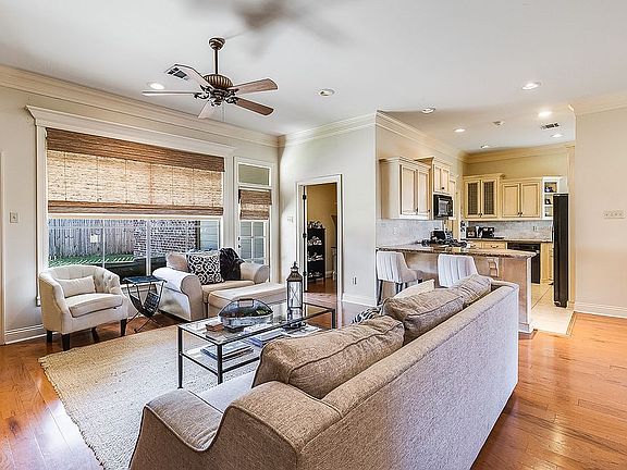 2nd image of 211 Copperfield Way
