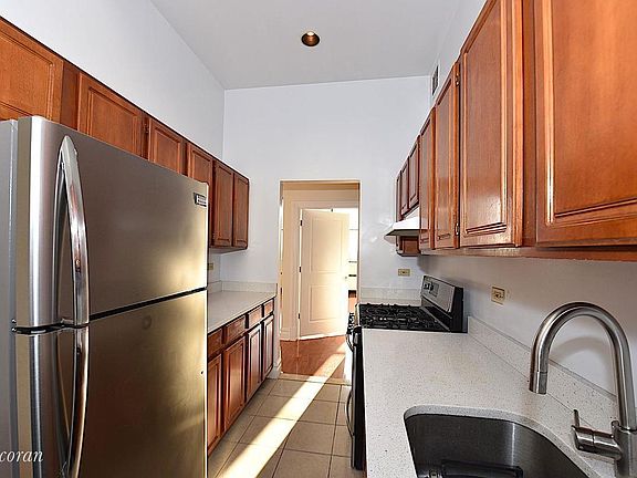 4th image of 45-02 Ditmars Blvd #524