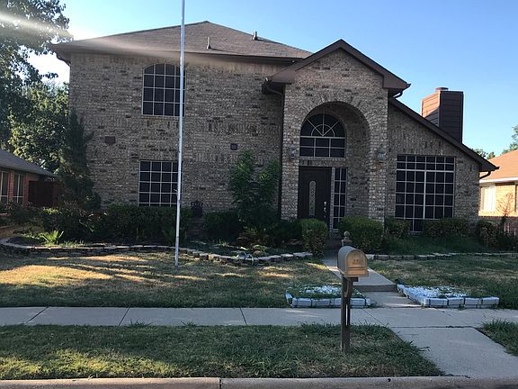 2nd image of 720 Stone Trail Dr