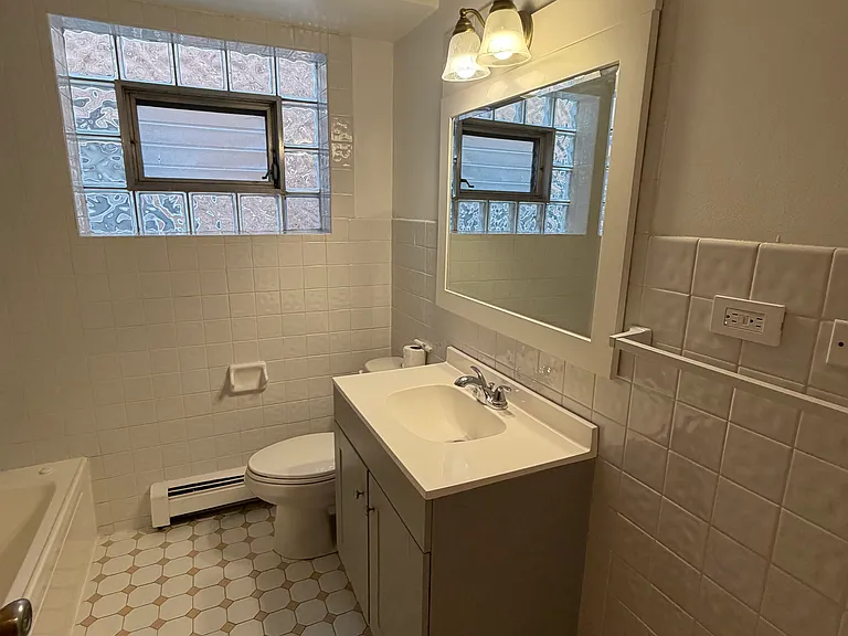 6432 W Gunnison St — Photo 9