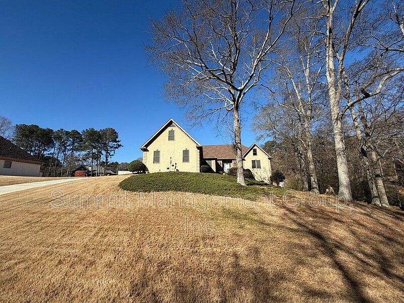 1st image of 2405 Twin Creek Ct SW